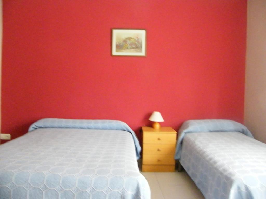 Pension Corona Zaragoza Kamer foto